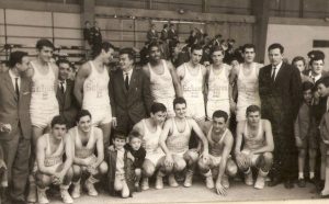 4-025-AGUILAS-ganó-la-Promocion-al-CN-VITORIA-(9-Mayo-1965)
